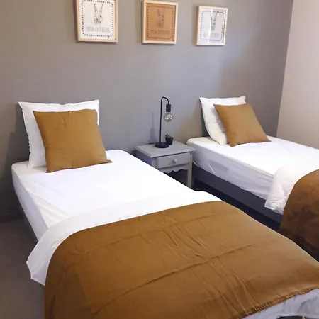 Maison De Avec Piscine 2 A 6 Personnes Et Gorges De L'ardeche Aigueze