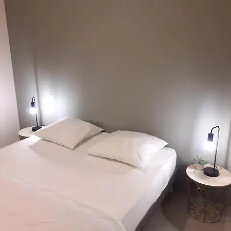 Maison De Avec Piscine 2 A 6 Personnes Et Gorges De L'ardeche Aigueze